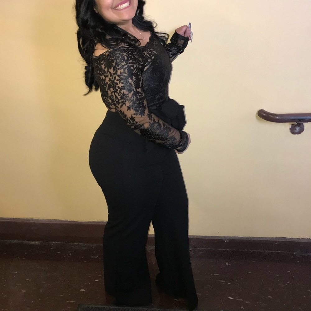 Akira jumpsuit lace size large